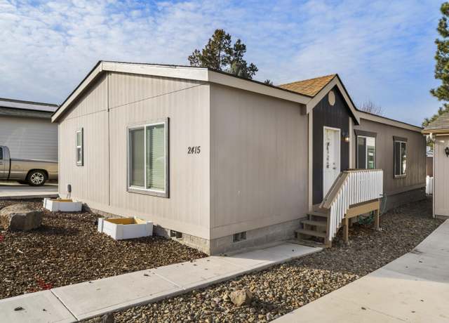 Property at 2415 SW Yarrow Creek Dr, Redmond, OR 97756, 3 beds, 2 baths