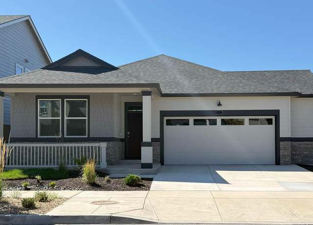 Property at 21640 SE Fuji Dr, Bend, OR 97702, 4 beds, 2 baths