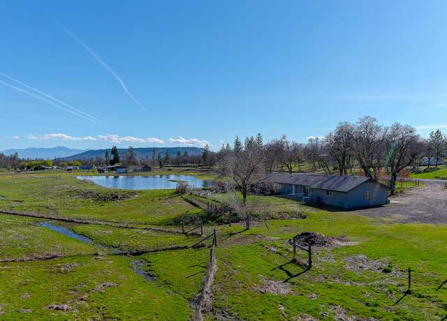 Property at 15882 Antioch Rd, White City, OR 97503, 4 beds, 3 baths