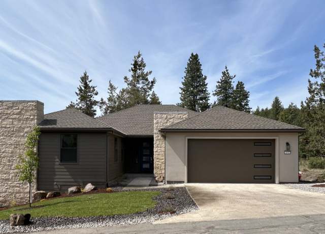 Property at 1092 Timber Ridge Loop, Klamath Falls, OR 97603, 3 beds, 2 baths