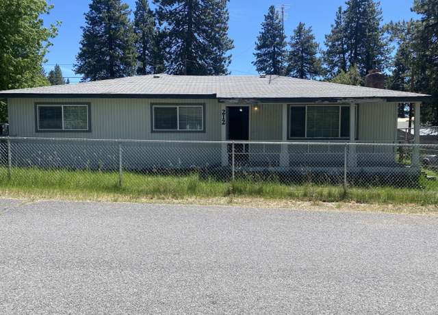 Property at 212 W Chocktoot St, Chiloquin, OR 97624, 4 beds, 2 baths