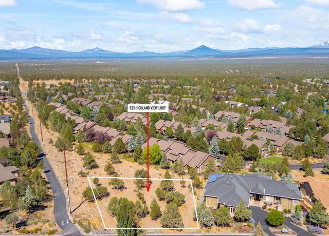 Property at 823 Highland View Loop, Redmond, OR 97756
