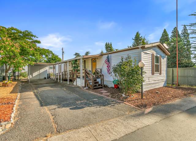 Property at 2385 Table Rock Rd Spc 2, Medford, OR 97501, 2 beds, 2 baths