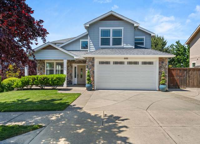 Property at 4401 Park Ridge Dr, Medford, OR 97504, 4 beds, 2.5 baths