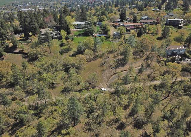 Property at 440 Glenview Dr, Ashland, OR 97520