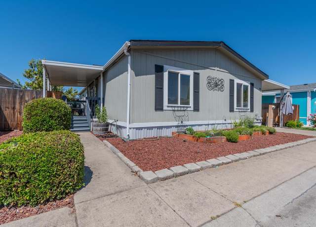 Property at 1570 S Peach St Spc 115, Medford, OR 97501, 3 beds, 2 baths