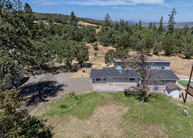 Property at 4700 Scenic Ave, Central Point, OR 97502, 5 beds, 3 baths