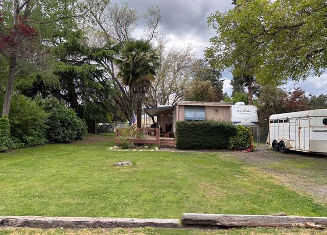 Property at 187 Vashti Way, Medford, OR 97501, 2 beds, 1 bath