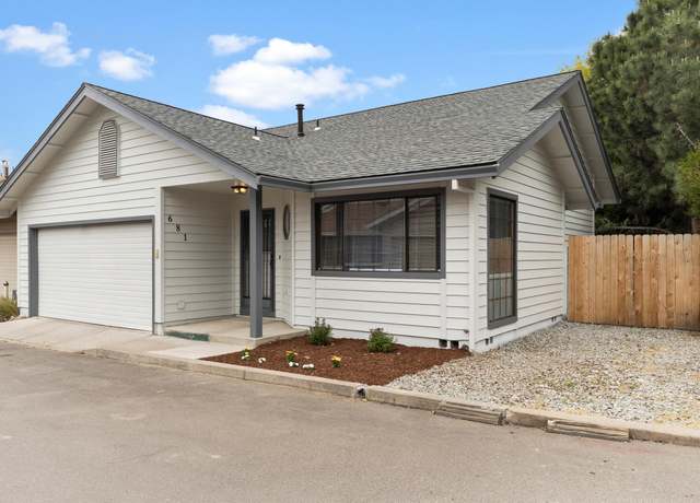 Property at 681 Golden Ln, Medford, OR 97504, 2 beds, 2 baths