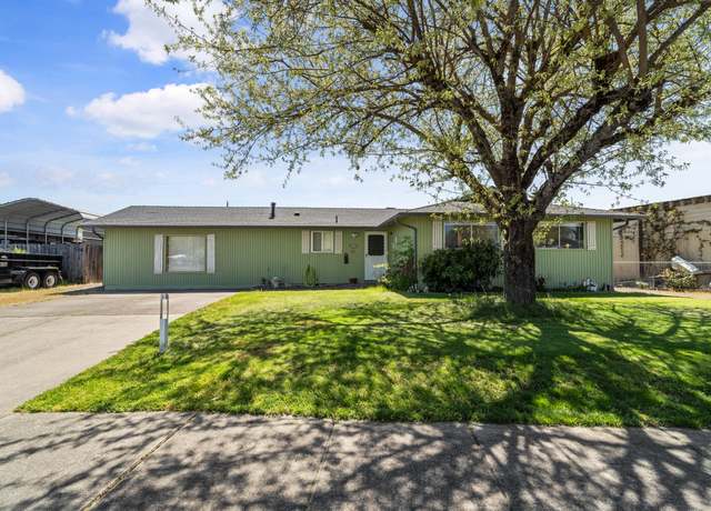 Property at 2700 Village Blvd, White City, OR 97503, 3 beds, 2 baths