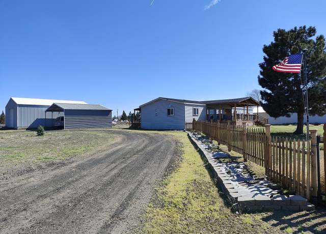 Property at 65305 94th St, Bend, OR 97703, 4 beds, 2 baths