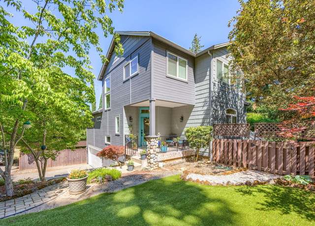 Property at 425 S 1st St, Jacksonville, OR 97530, 3 beds, 2 baths