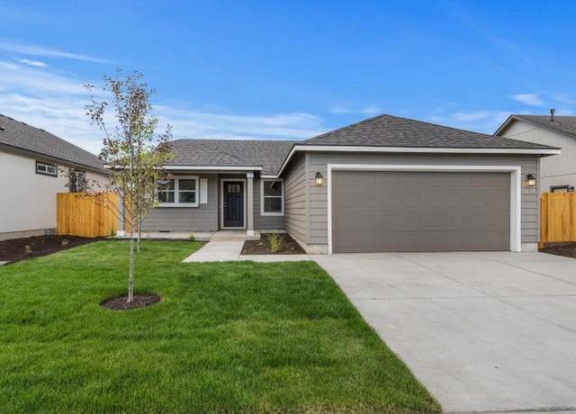 Property at 760 NW Walnut Ave #70, Redmond, OR 97756, 3 beds, 2 baths
