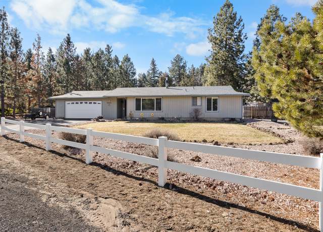Property at 60761 Country Club Dr, Bend, OR 97702, 3 beds, 2 baths