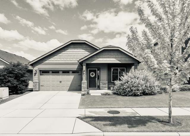 Property at 2514 NW Ivy Way, Redmond, OR 97756, 3 beds, 2 baths