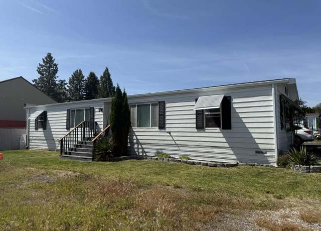Property at 4741 S 6th #26, Klamath Falls, OR 97603, 3 beds, 2 baths