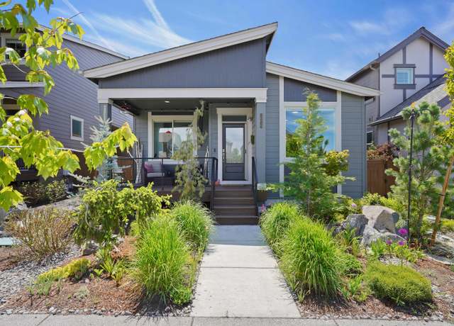 Property at 20839 Gateway Dr, Bend, OR 97702, 3 beds, 2.5 baths