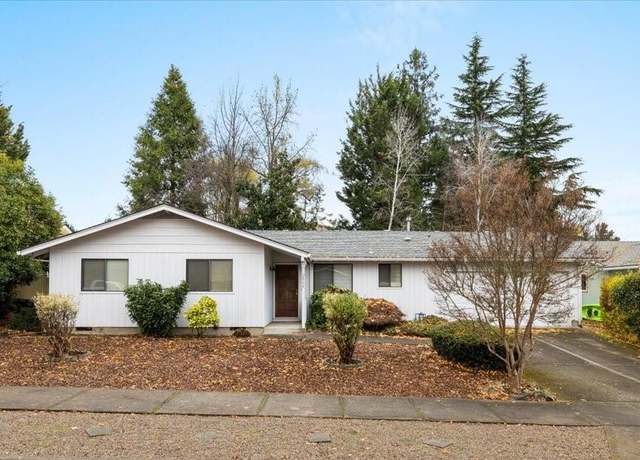 Property at 2994 Seckel St, Medford, OR 97504, 3 beds, 2 baths