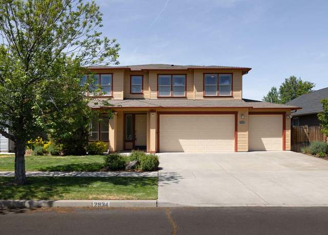 Property at 2934 NE Dogwood Dr, Bend, OR 97701, 4 beds, 2.5 baths