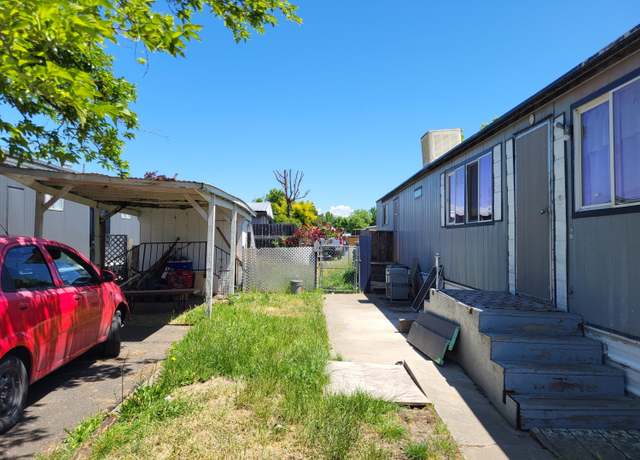 Property at 2622 Falcon St, White City, OR 97503, 2 beds, 1 bath