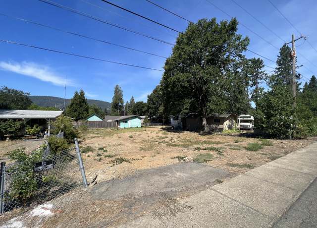 Property at 308 S Junction Ave, Cave Junction, OR 97523