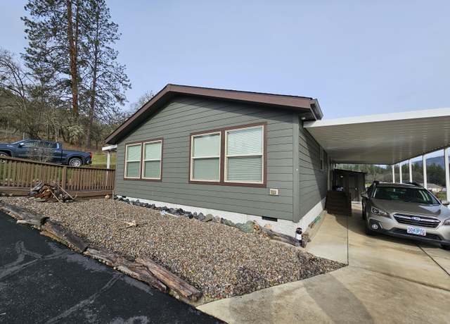 Property at 8401 Old Stage Rd #10, Central Point, OR 97502, 3 beds, 2 baths