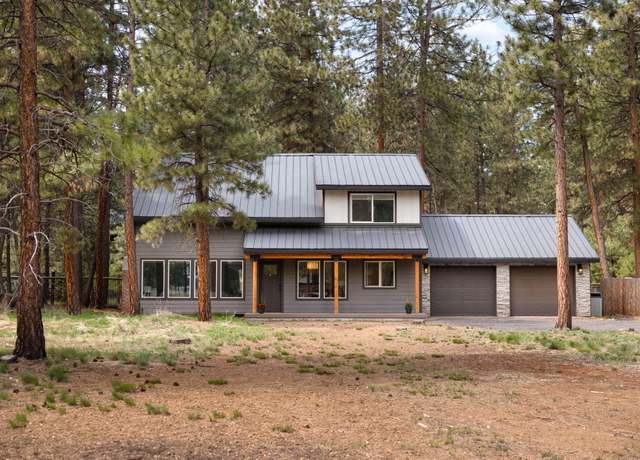 Property at 69362 Lariat, Sisters, OR 97759, 3 beds, 3.5 baths