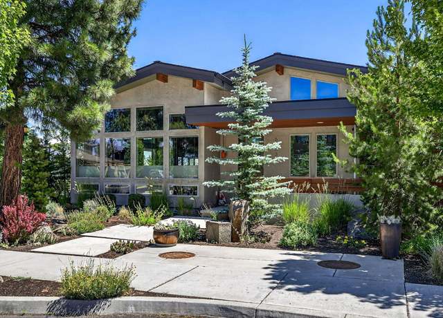 Property at 62636 NW Mt Thielsen Dr, Bend, OR 97703, 3 beds, 2.5 baths