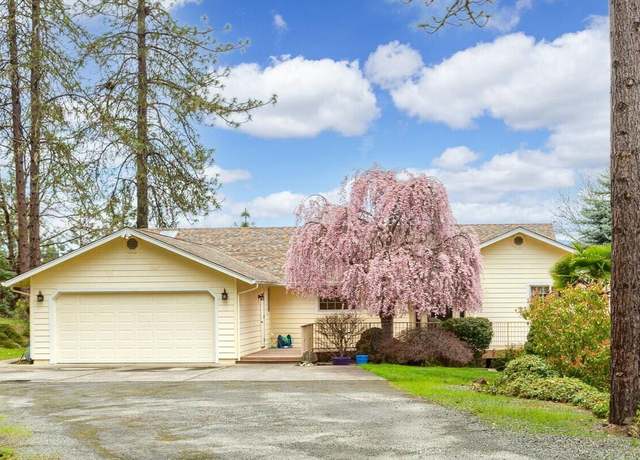 Property at 4280 Cloverlawn Dr, Grants Pass, OR 97527, 3 beds, 3 baths