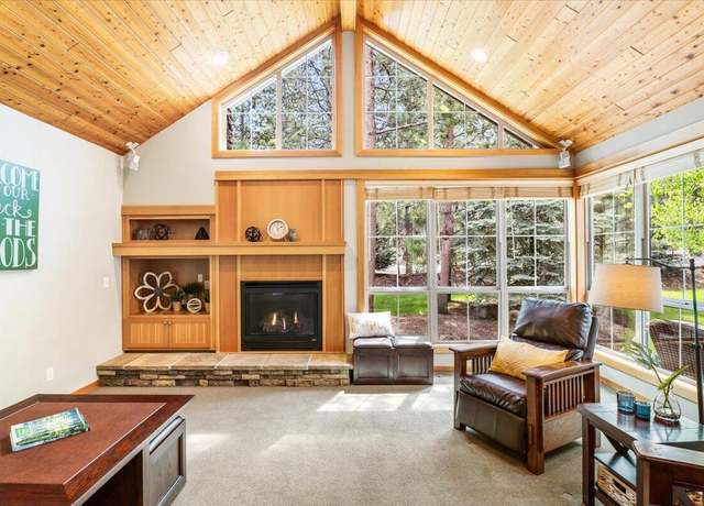 Property at 57112 Evergreen Loop #35, Sunriver, OR 97707, 3 beds, 3.5 baths