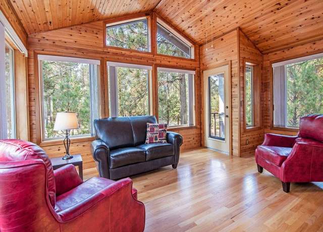 Property at 18102 Modoc Ln #12, Sunriver, OR 97707, 3 beds, 2 baths
