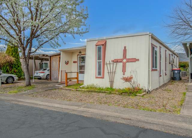 Property at 2252 Table Rock Rd Spc 228, Medford, OR 97501, 2 beds, 2 baths