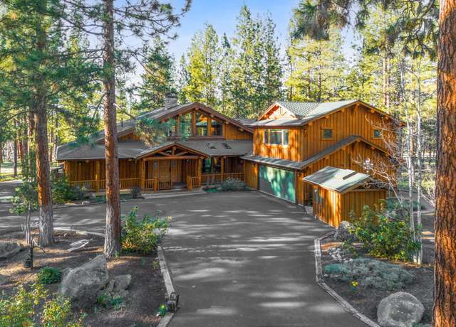 Property at 16179 Foothill Lp, Sisters, OR 97759, 5 beds, 5 baths