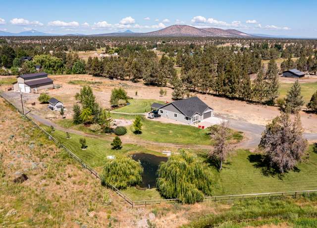 Property at 6635 SW 61st St, Redmond, OR 97756, 3 beds, 2 baths