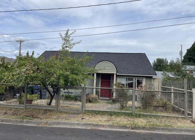 Property at 30-36 Dewey St, Ashland, OR 97520
