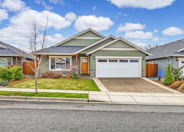 Property at 2771 Esther Ln, Grants Pass, OR 97527, 3 beds, 2 baths