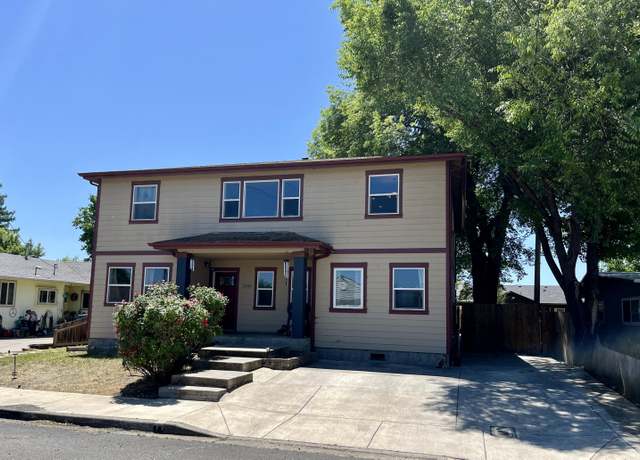 Property at 160 DE Hague St, Medford, OR 97501, 4 beds, 4 baths