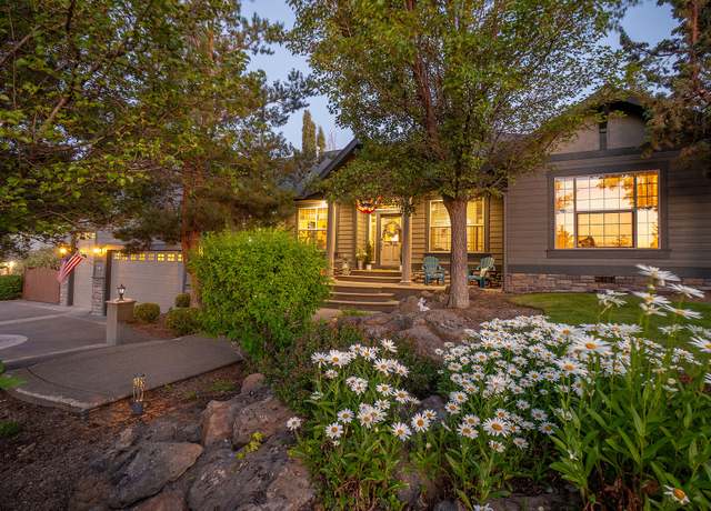 Property at 3792 SW Salmon Ave, Redmond, OR 97756, 3 beds, 2.5 baths