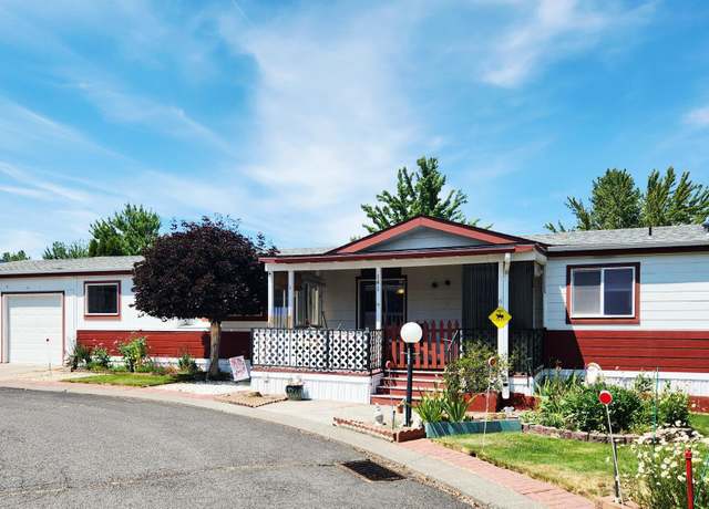 Property at 1001 SE 15th St #141, Bend, OR 97702, 3 beds, 2 baths