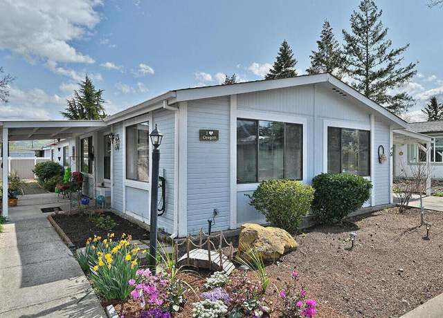 Property at 4624 S Pacific Hwy Unit 51, Phoenix, OR 97535, 2 beds, 2 baths