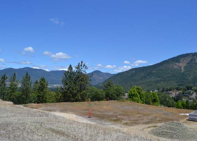 Property at 2060 SE Wyndham Way, Grants Pass, OR 97527