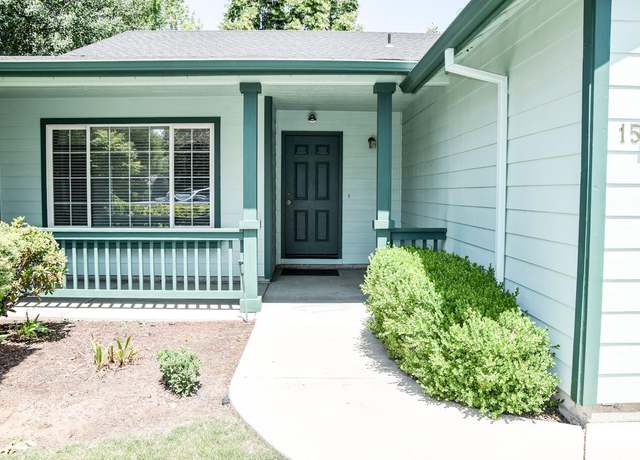 Property at 1545 NW Spruce Pl, Redmond, OR 97756, 3 beds, 2 baths