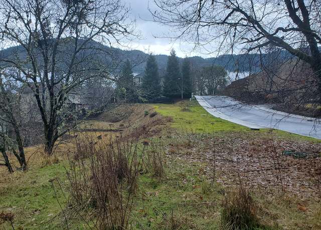 Property at 2233 SE Linden Ln, Grants Pass, OR 97527