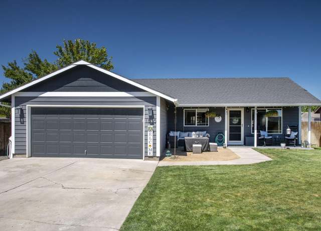 Property at 1530 NE Larry Ct, Prineville, OR 97754, 3 beds, 2 baths