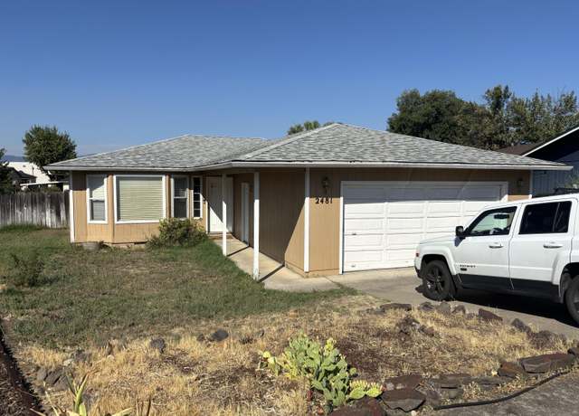 Property at 2481 Northcrest Cir, Medford, OR 97504, 3 beds, 2 baths