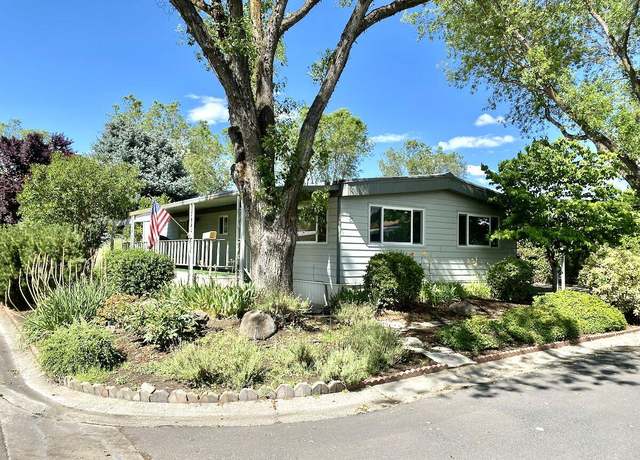 Property at 2704 Stearns Way NW Unit 5C, Medford, OR 97501, 5 beds, 2 baths