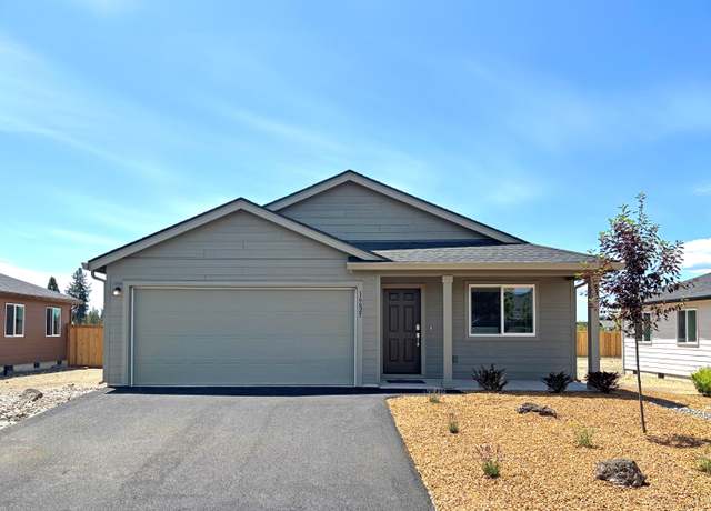 Property at 16625 Blue Pine St, La Pine, OR 97739, 3 beds, 2 baths