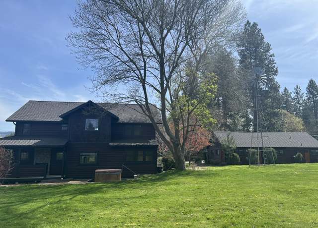 Property at 2760 Siskiyou Blvd, Ashland, OR 97520, 3 beds, 4 baths