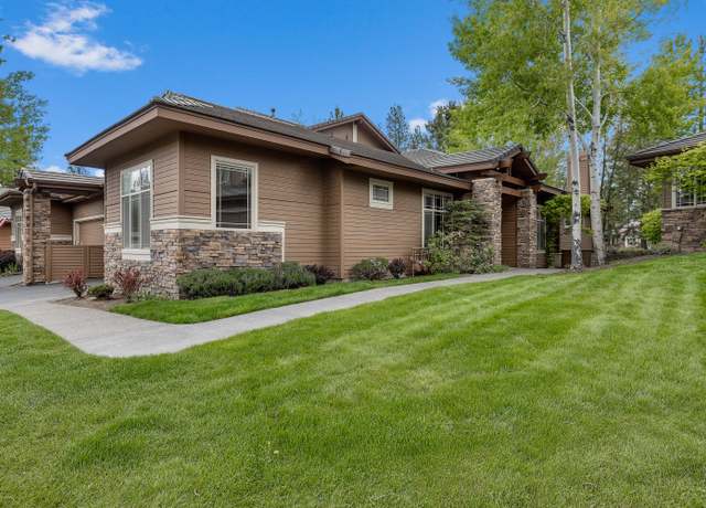 Property at 19571 SW Simpson Ave, Bend, OR 97702, 3 beds, 2.5 baths