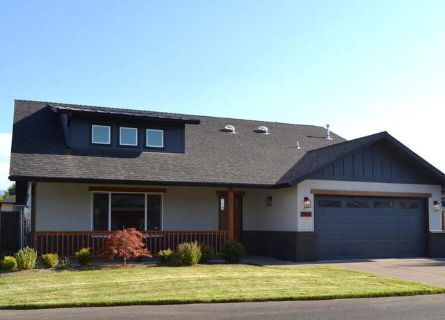 Property at 2960 SW Coopers Landing Ct, Grants Pass, OR 97527, 3 beds, 2 baths